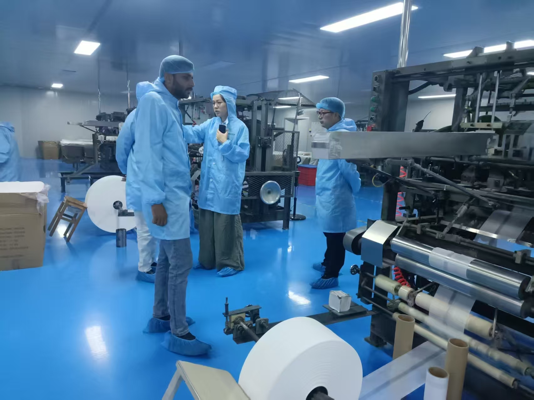 Phái đoàn Uganda thăm cơ sở Haurunmed, tăng cường niềm tin và sự hợp tác