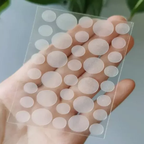 Miếng dán trị mụn